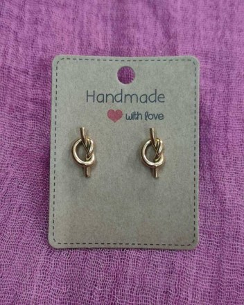 8  α  σκουλαρικια κομπος (1)